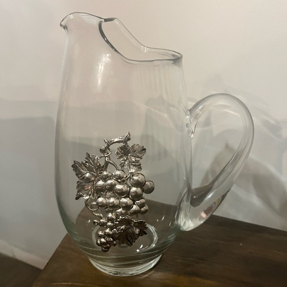 Vintage Arthur Court 10” Tall Glass Water Pitcher With Silver Tn Grapes.